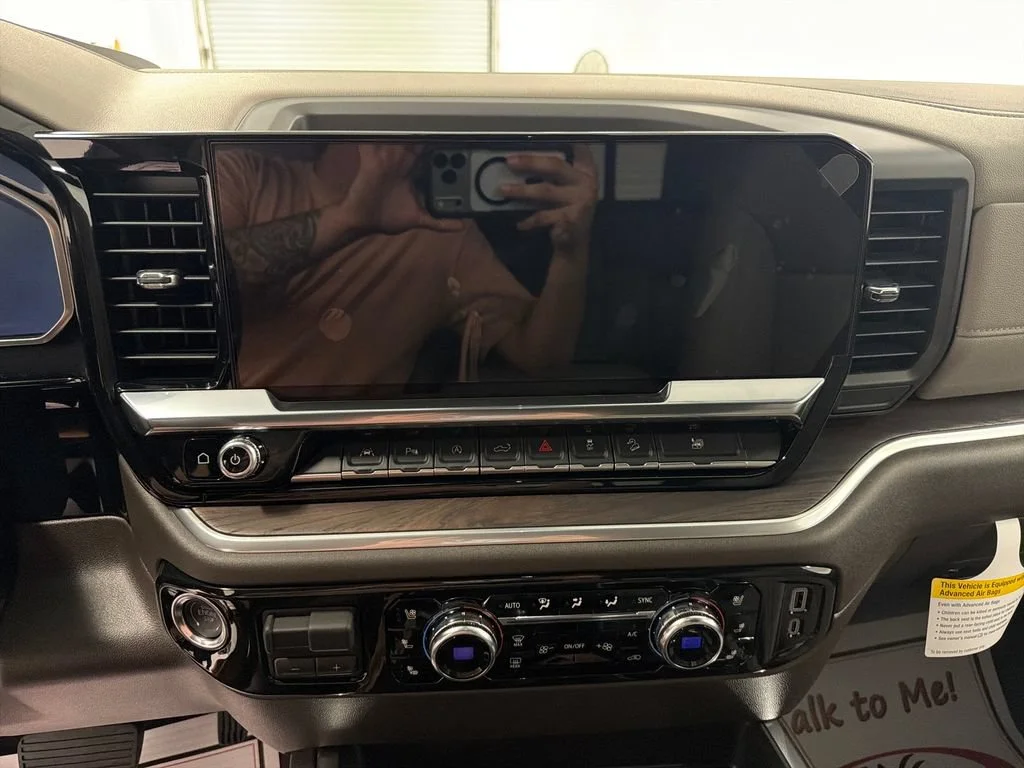 New 2026 Onyx Black GMC SLT image 18