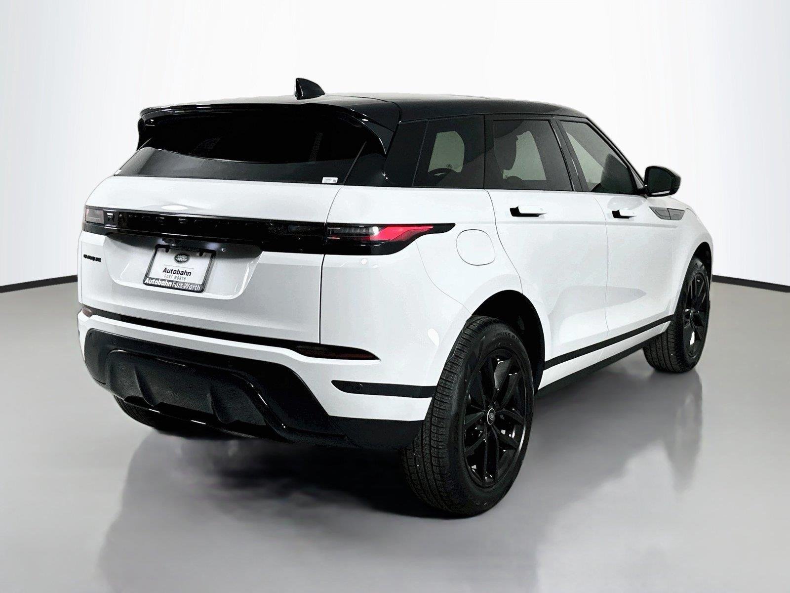 Certified Used 2026 Fuji Whire Land Rover S image 6