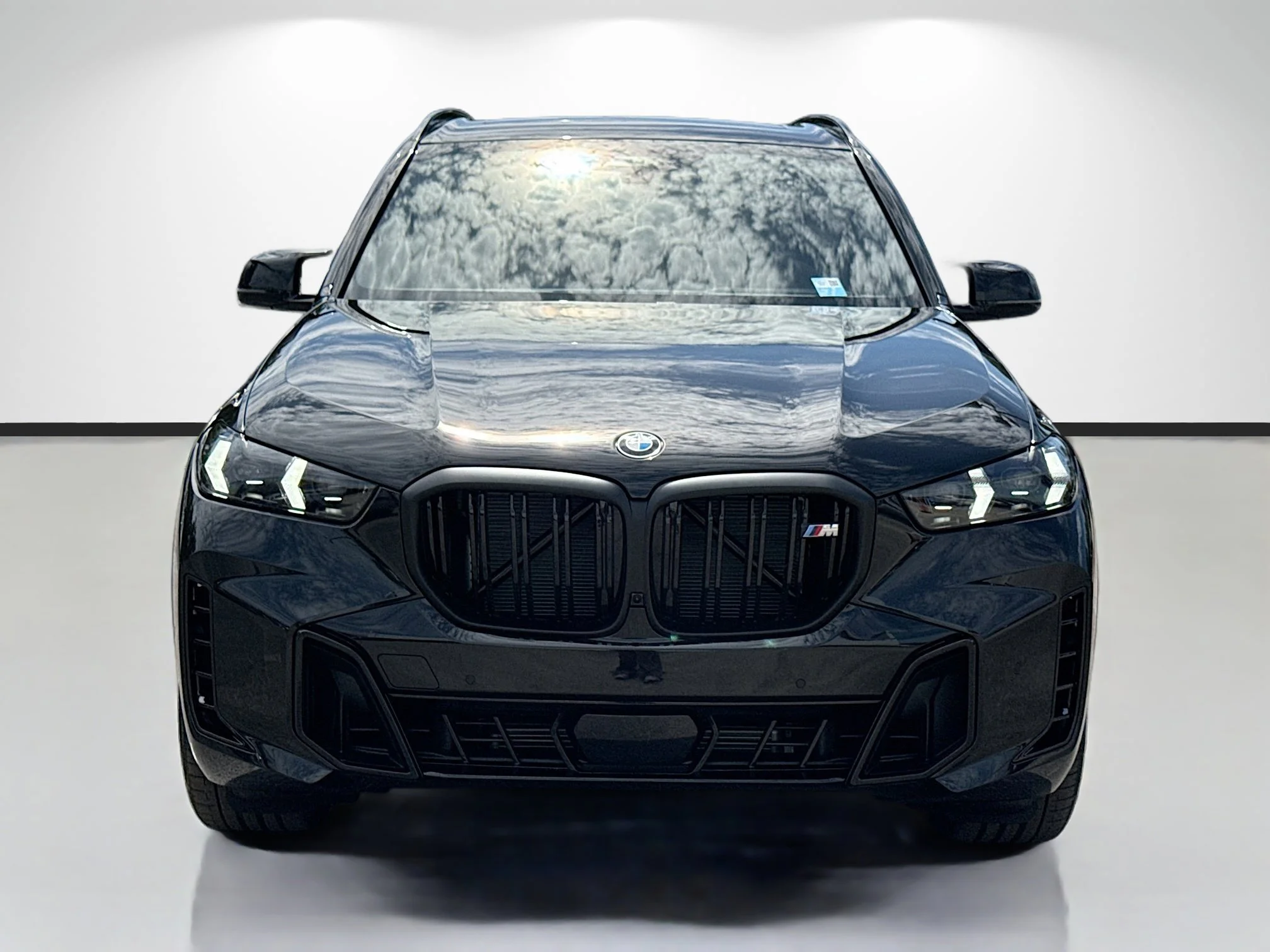 New 2026 Black Sapphire Metallic BMW M60i image 8