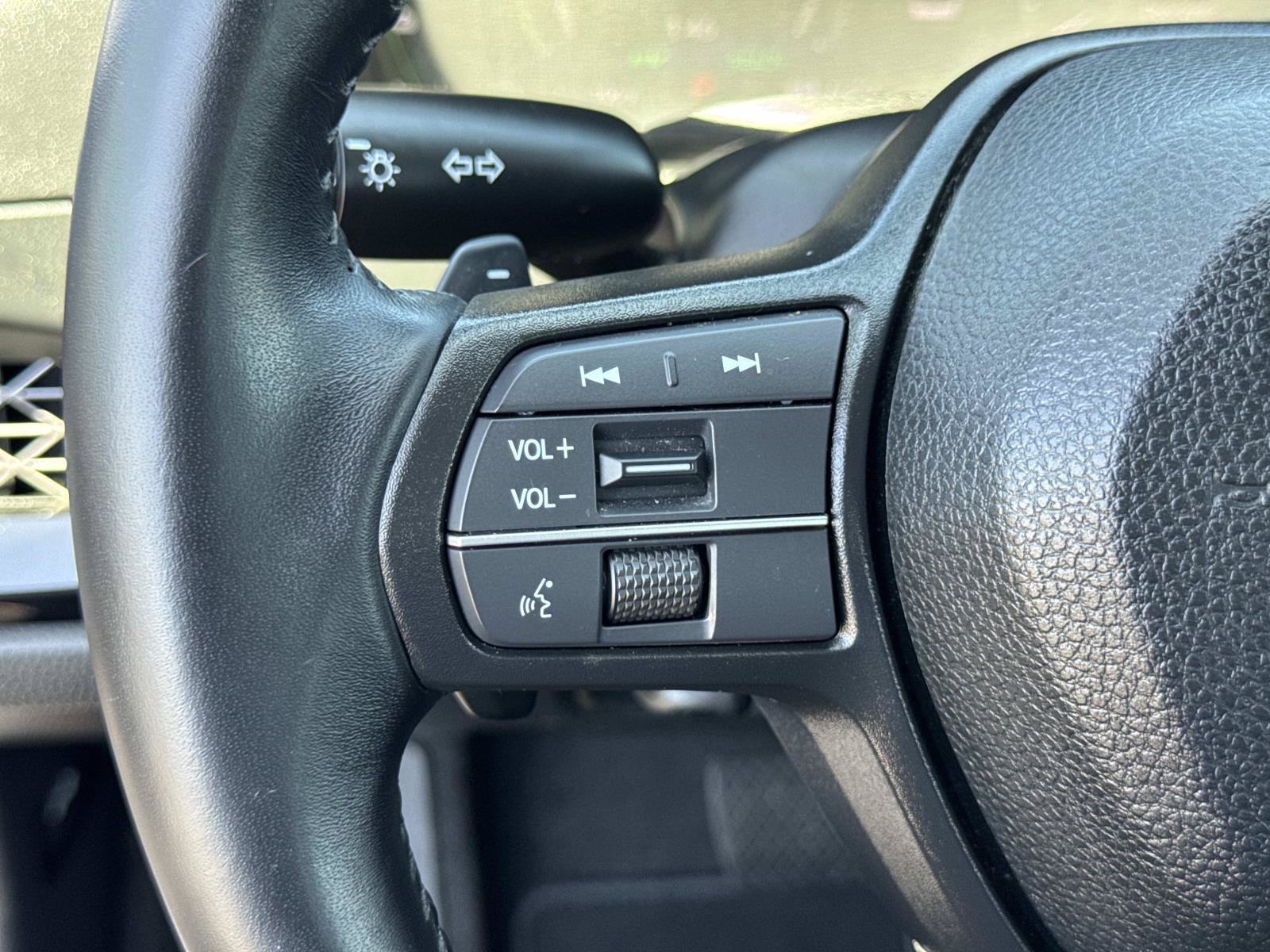 2024 Honda Accord Hybrid EX-L - Photo 11