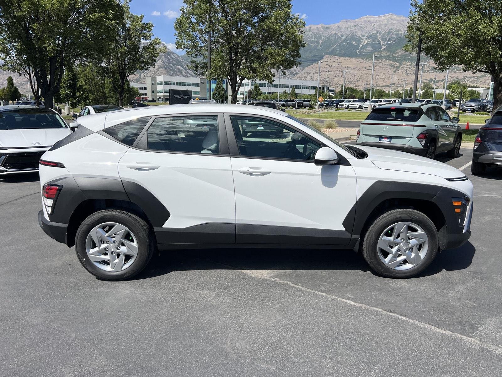 2026 Hyundai Kona SE - Photo 6
