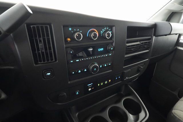 2024 Chevrolet Express Passenger LT - Photo 13