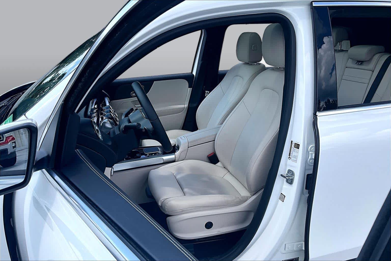 Used 2023 Polar White Mercedes-Benz EQB 250+ image 7