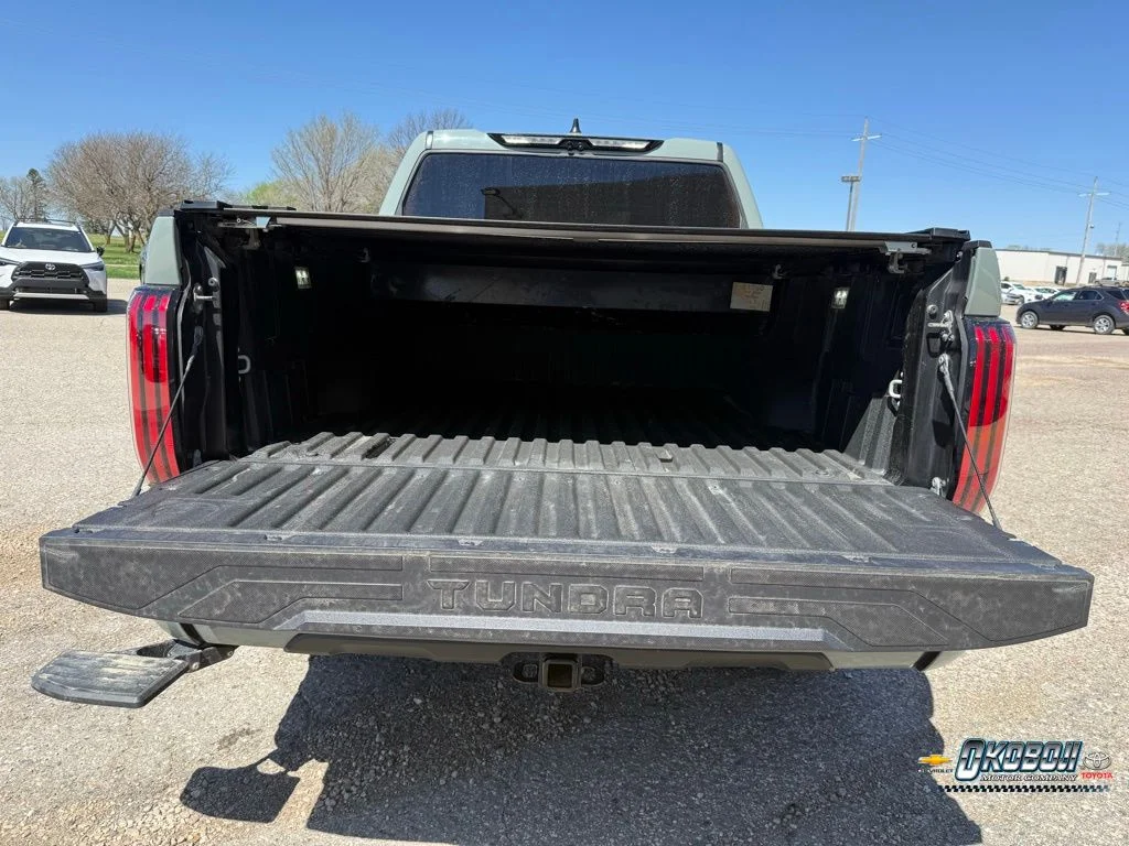 2024 Toyota Tundra Platinum - Photo 18