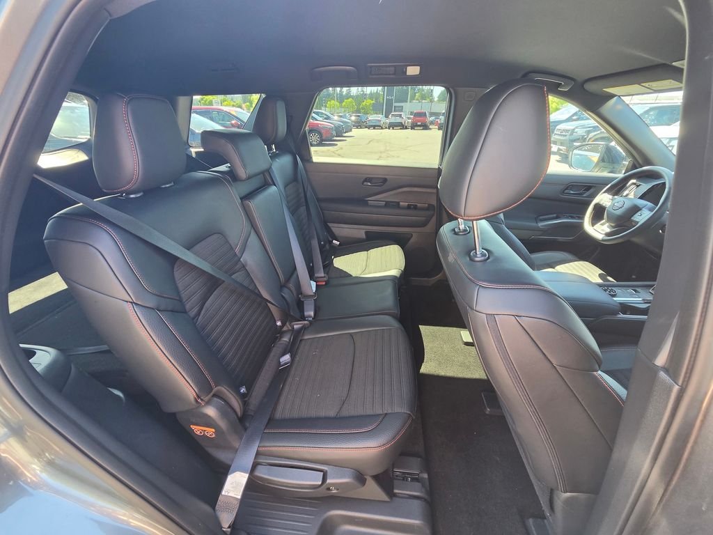 Used 2026 Gray Nissan Rock Creek image 21