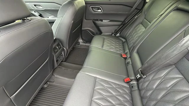 2026 Nissan Rogue Platinum - Photo 24