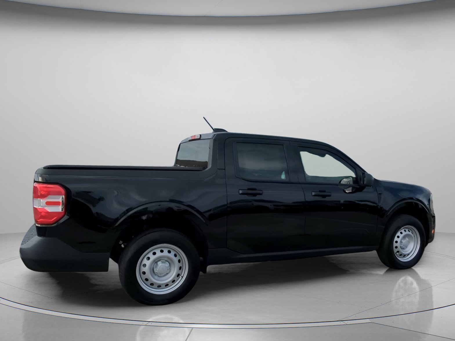 New 2026 Shadow Black Ford XL image 27