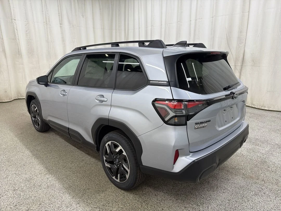 New 2026 Ice Silver Metallic Subaru Limited image 9