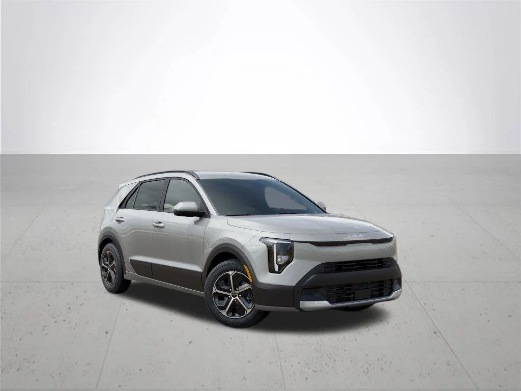 New 2027 Ivory Silver Kia S image 8