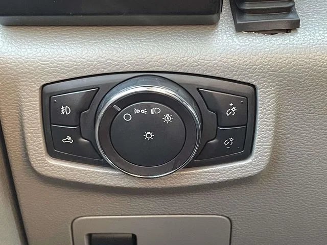 Certified Used 2019 Magnetic Ford XL image 18