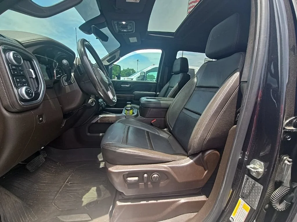 Used 2020 CARBON BLACK METALLIC GMC Denali image 4