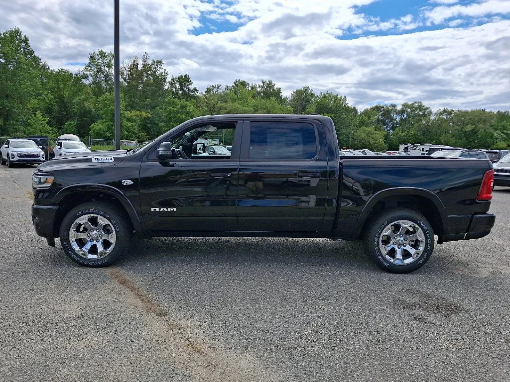 New 2027 Diamond Black Crystal Pearl-Coat Exterior Paint RAM Big Horn image 5