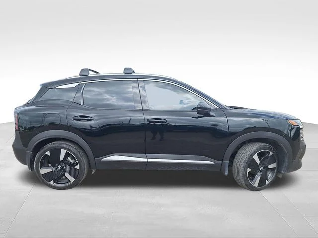 Certified Used 2025 Black Nissan SR image 8