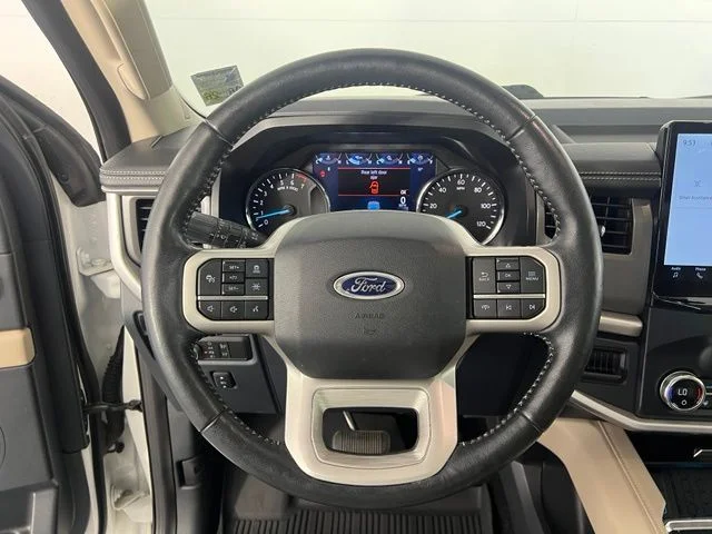 Used 2022 White Ford XLT image 36