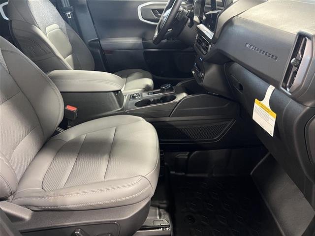New 2026 Oxford White Ford Badlands® image 61