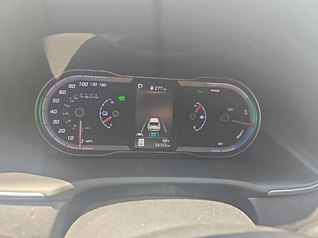 Used 2024 Silver Hyundai SEL image 13