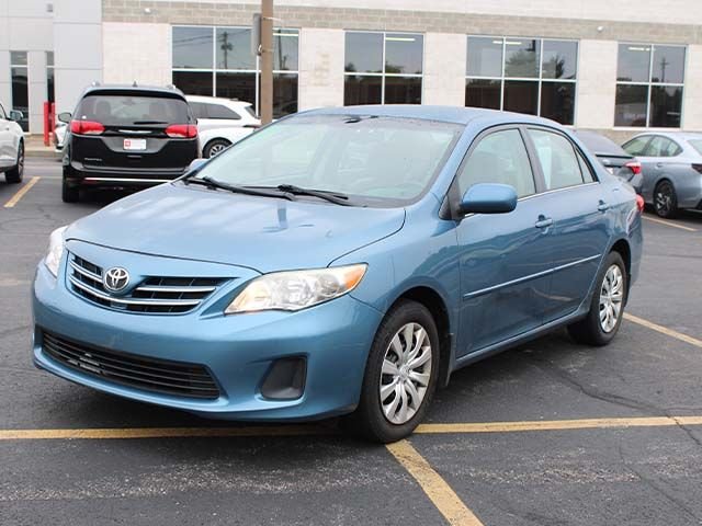 Used 2013 Toyota Corolla LE with VIN 5YFBU4EE5DP163554 for sale in North Olmsted, OH