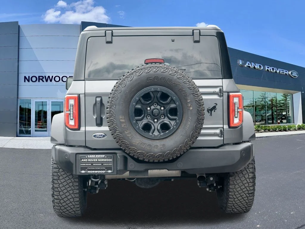 Used 2024 Gray Ford Wildtrak image 5