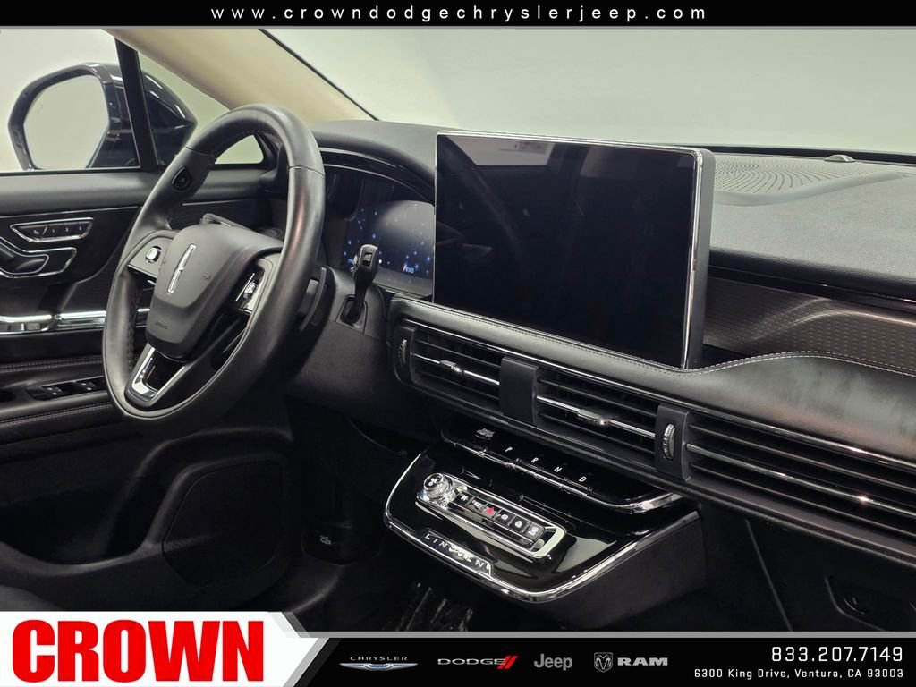 Used 2024 Black Lincoln Grand Touring image 13