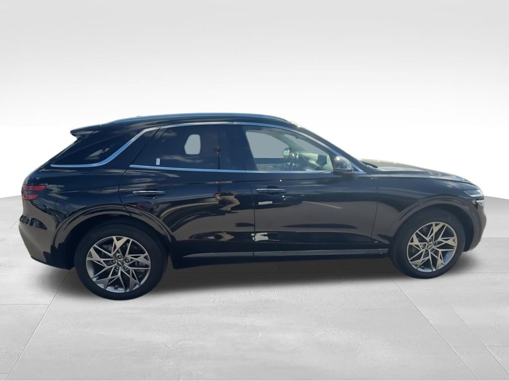 Used 2023 Black Genesis 2.5T image 9