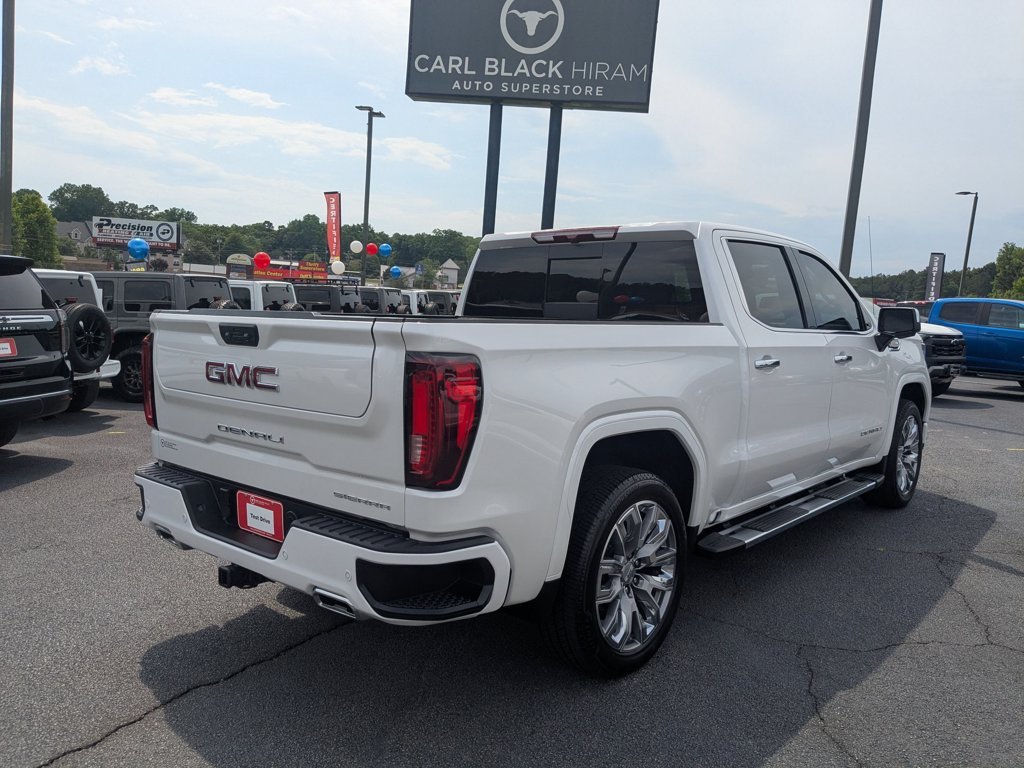 Used 2025 White Frost Tricoat GMC Denali image 5
