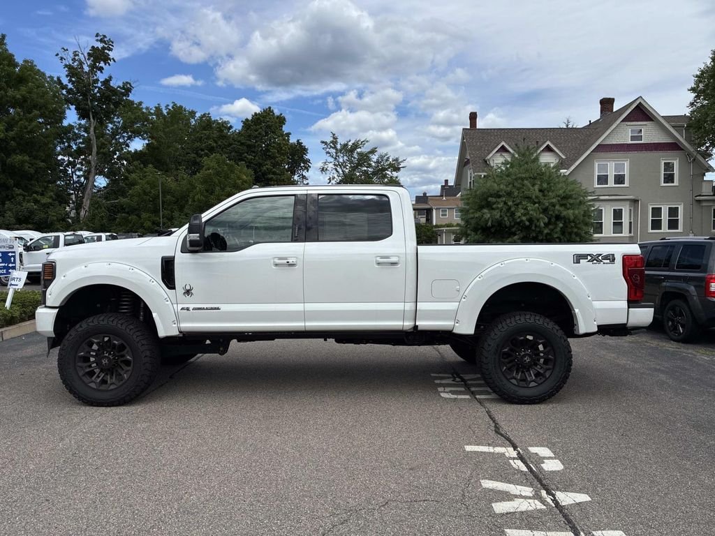 Used 2022 White Ford Lariat image 4