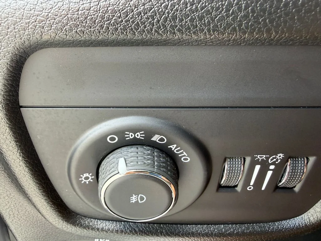 Used 2023 Black Jeep Limited image 19