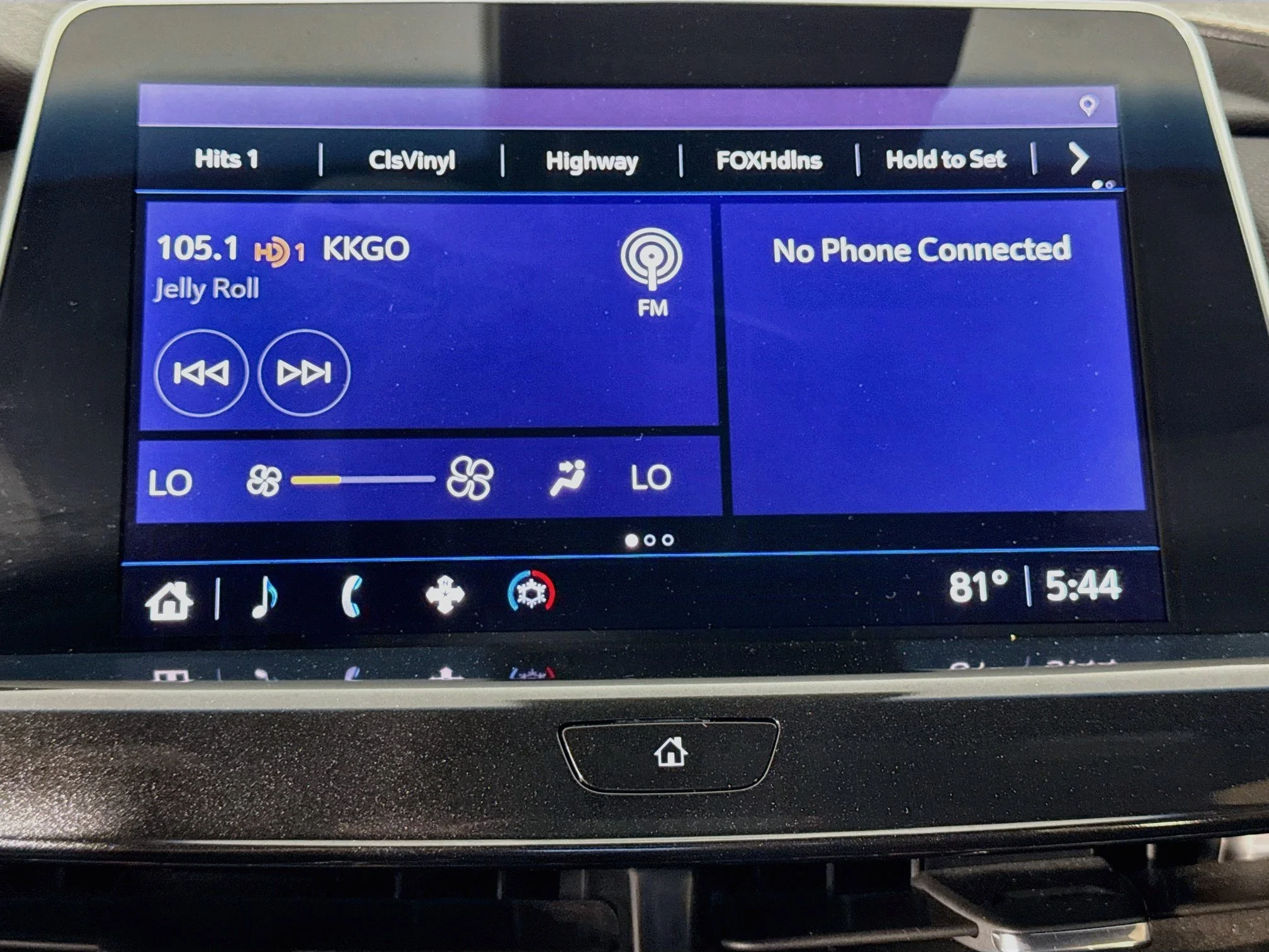 Used 2022 BLACK RAVEN Cadillac Sport image 16
