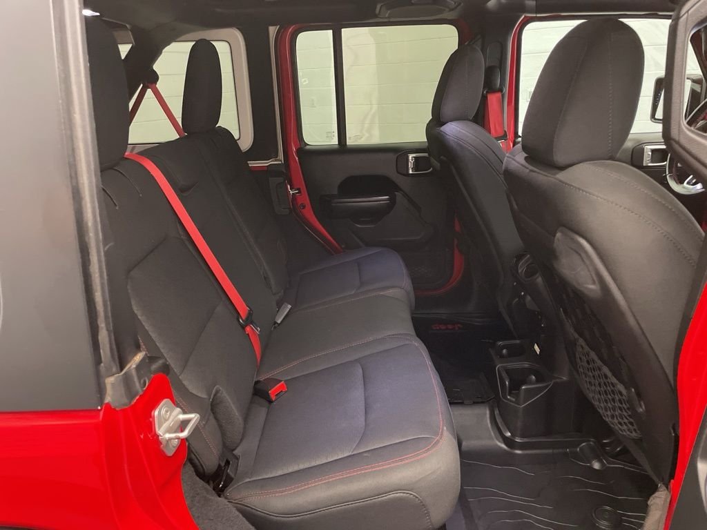 Used 2020 Red Jeep Unlimited Rubicon image 27