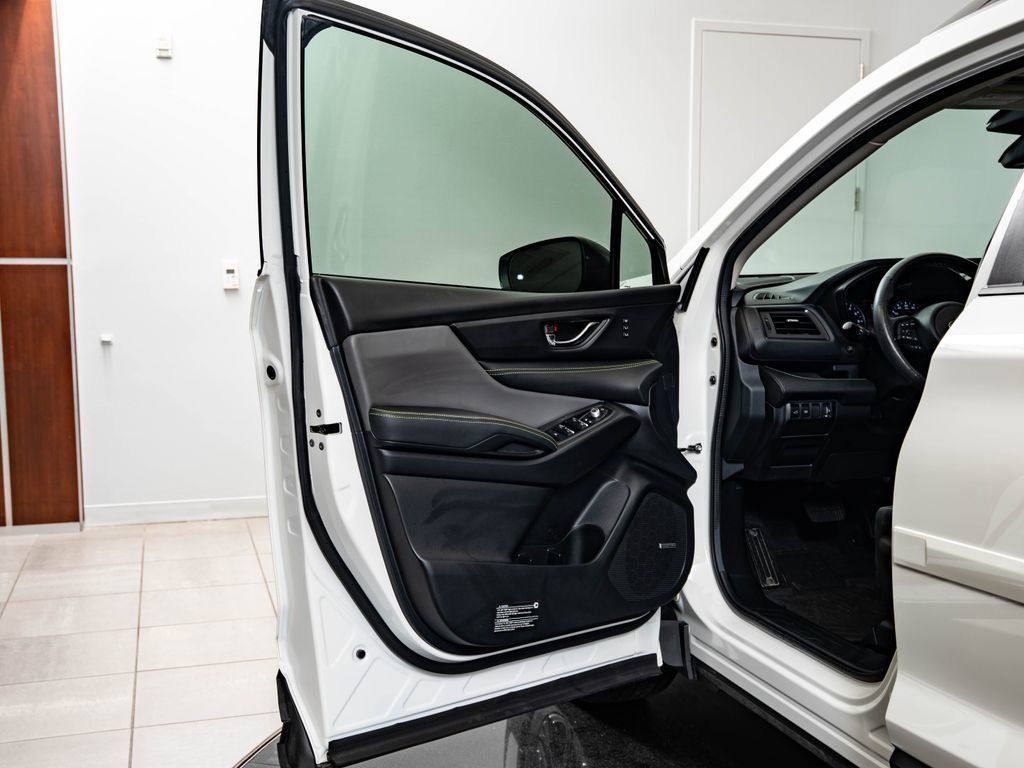 Used 2024 Crystal White Pearl Subaru Onyx Edition image 30