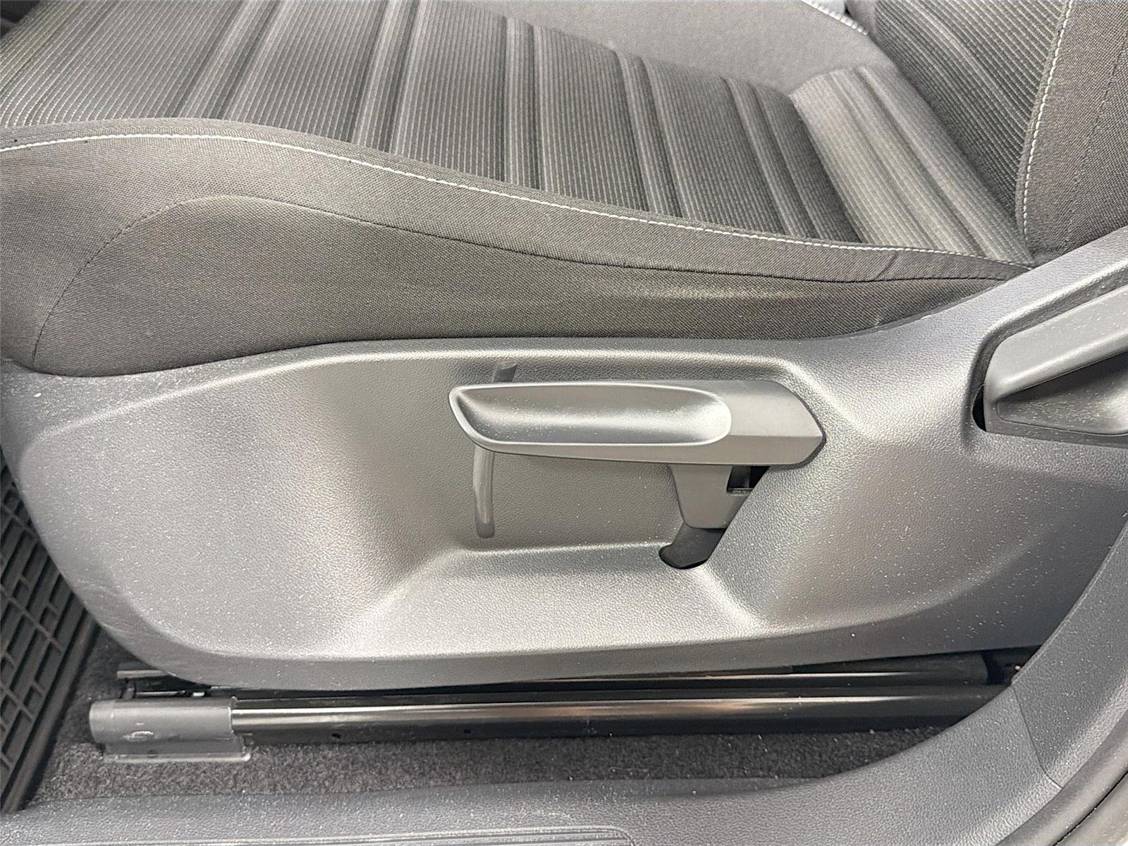 Used 2023 Pure White Volkswagen S image 17