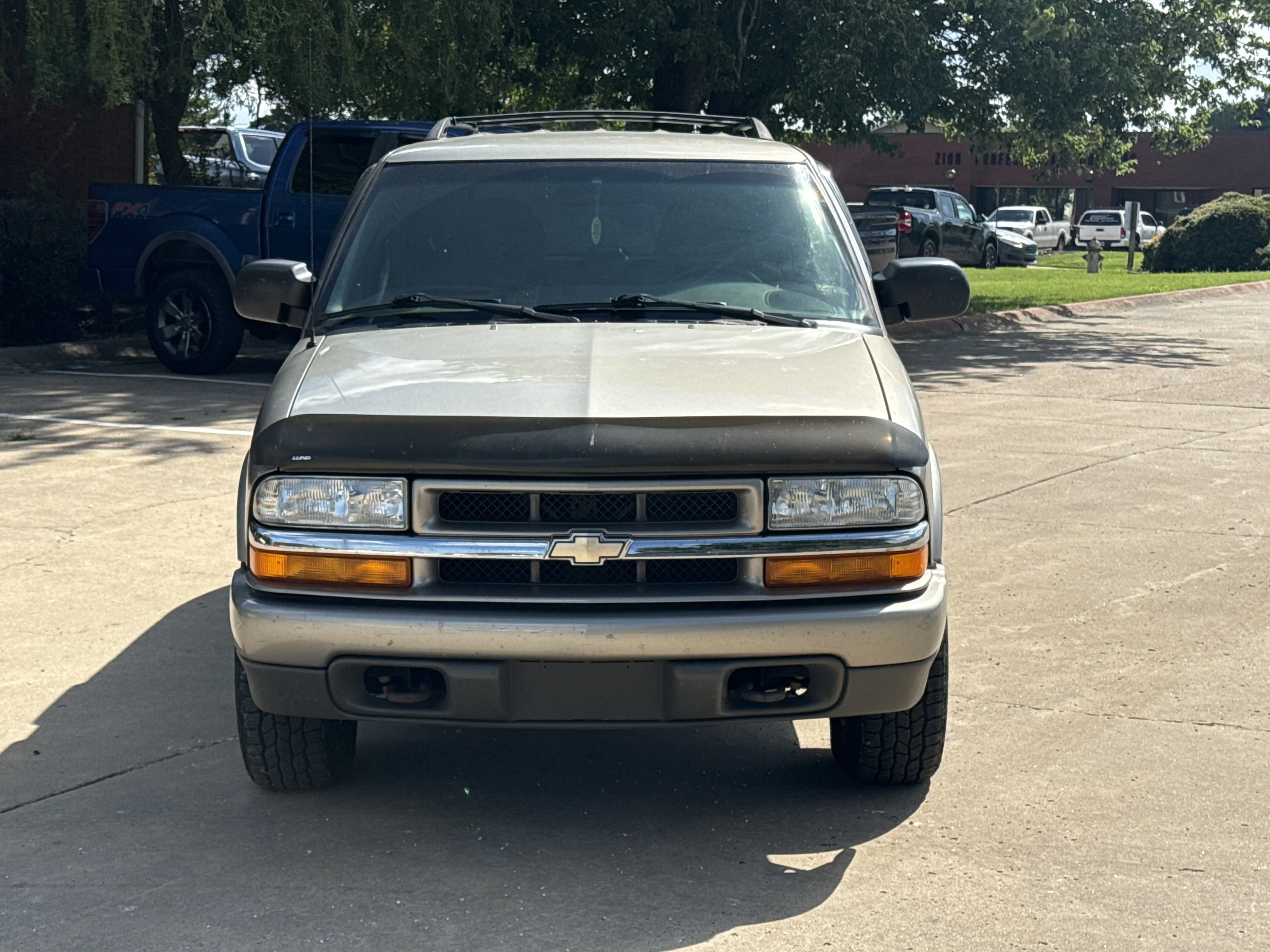 Used 2002 Light Pewter Metallic Chevrolet LS 4WD image 2