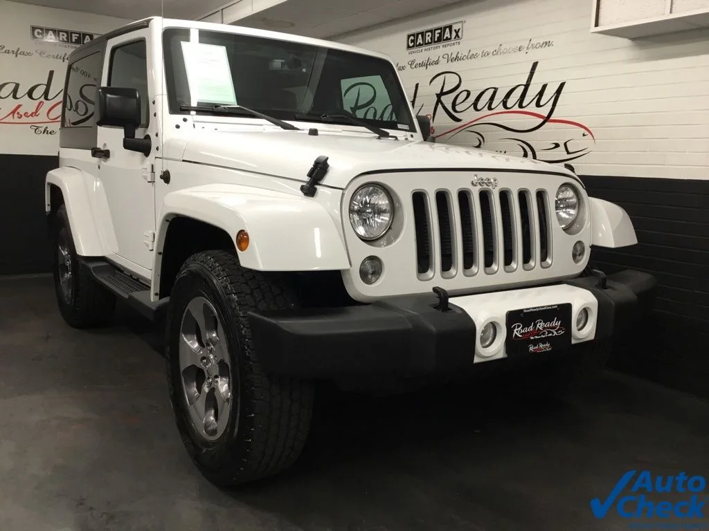 Used 2016 White Jeep Sahara image 3