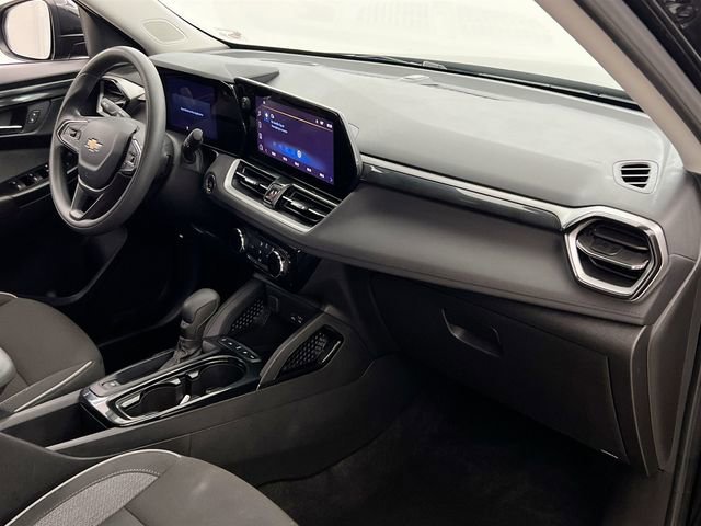 2025 Chevrolet Trailblazer LT - Photo 13