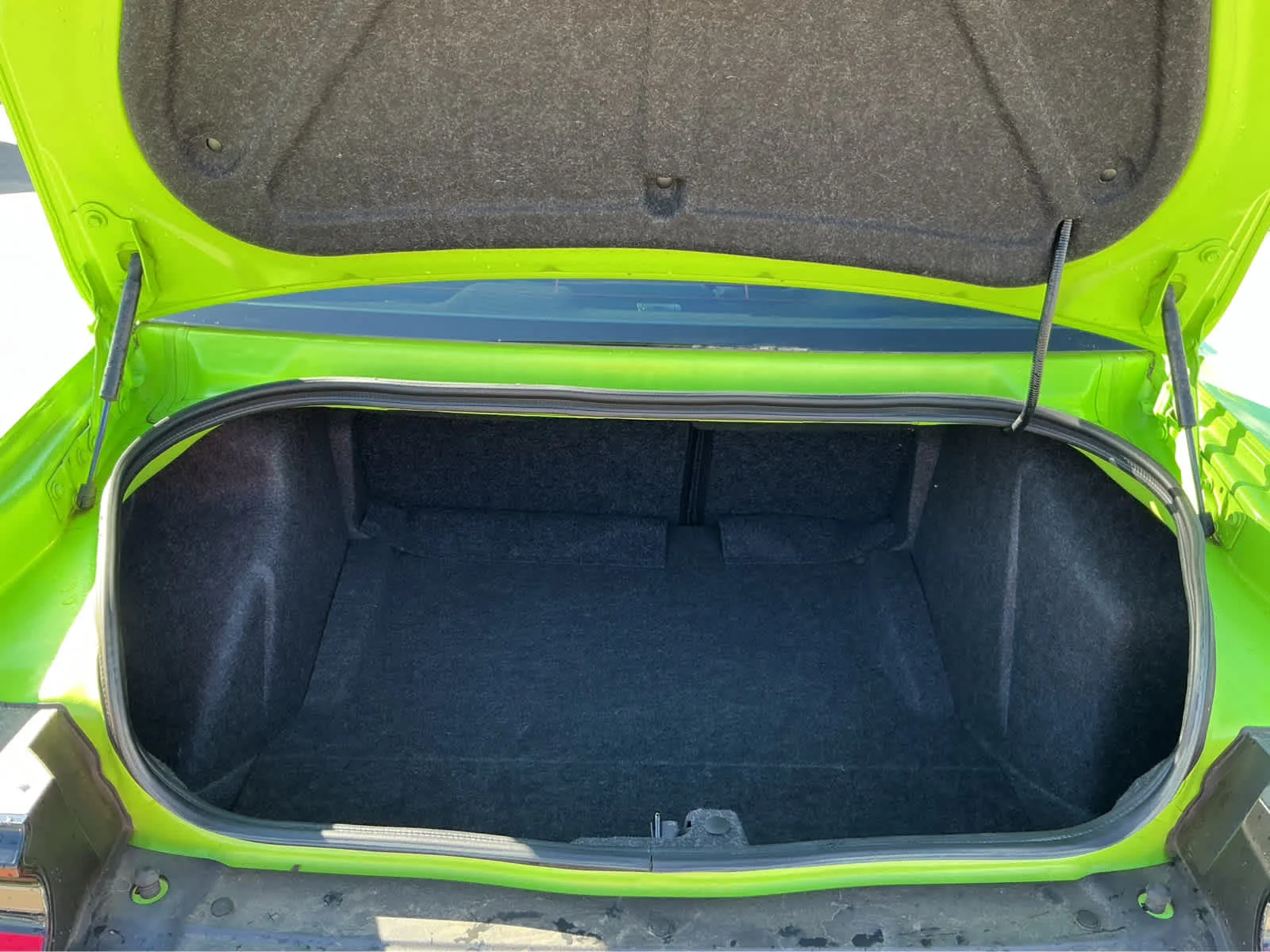 Used 2023 Sublime Metallic Clearcoat Dodge R/T Scat Pack image 17