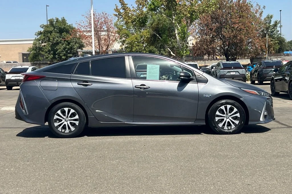 Certified Used 2021 Gray Toyota Limited image 3