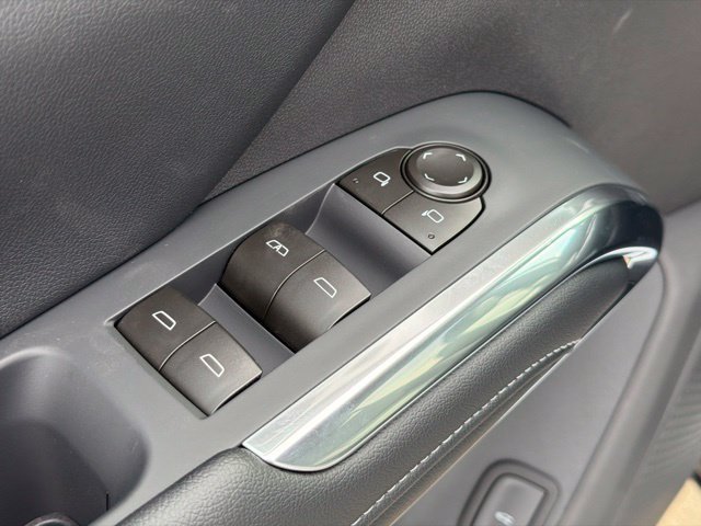 2027 Chevrolet Traverse LT - Photo 8
