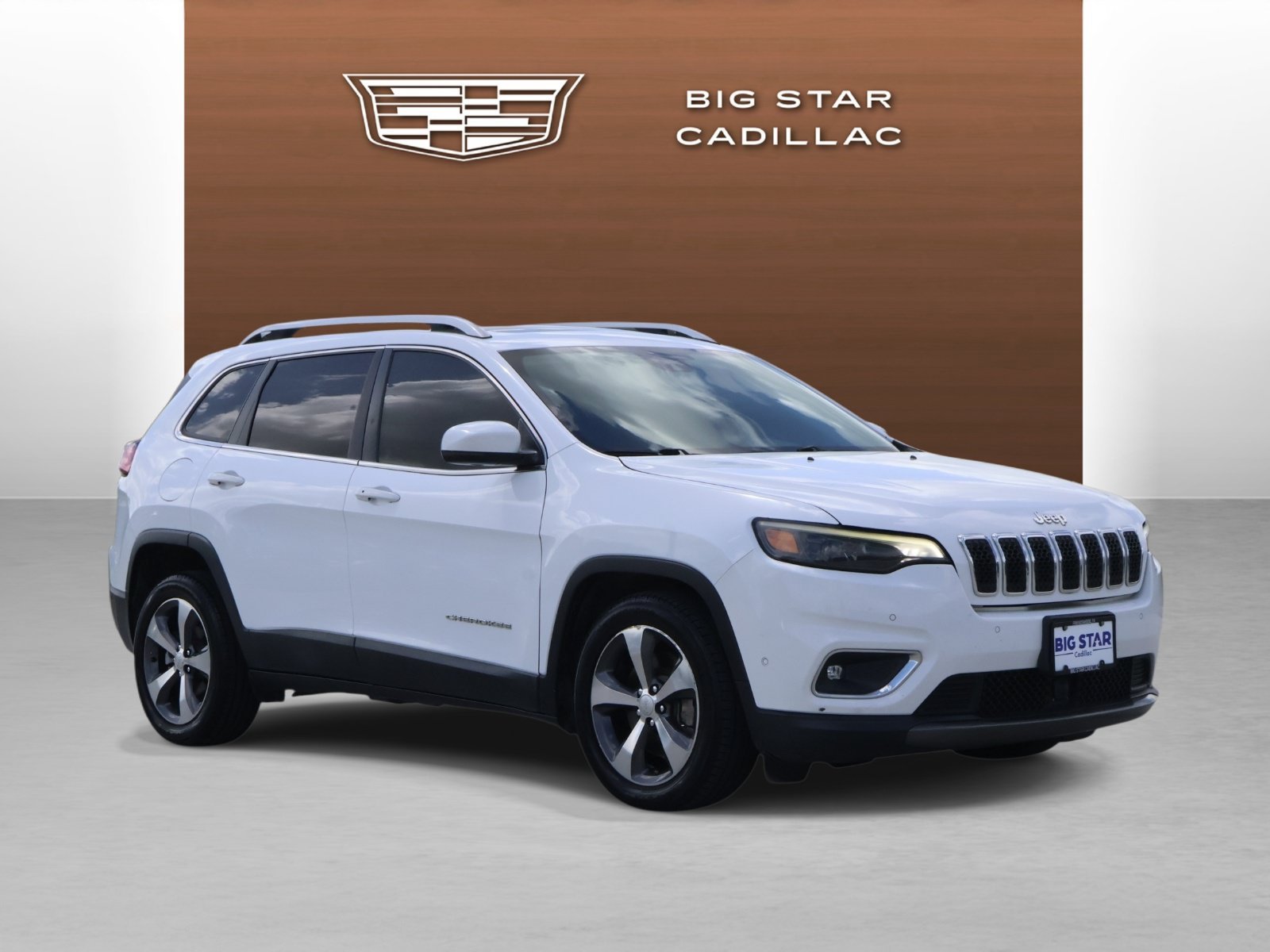 Used 2019 Bright White Clearcoat Jeep Limited image 6