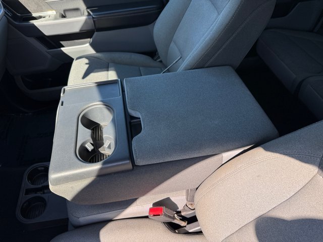 Used 2025 Oxford White Ford XLT image 14