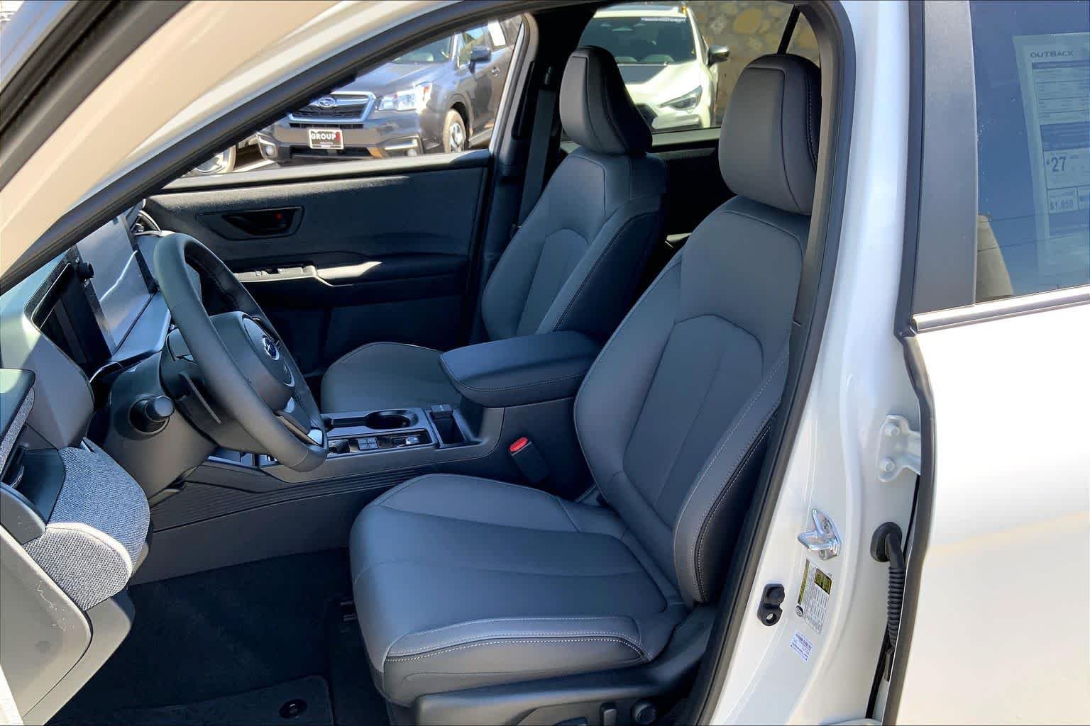 New 2026 CRYSTAL WHITE PEARL Subaru Limited image 9