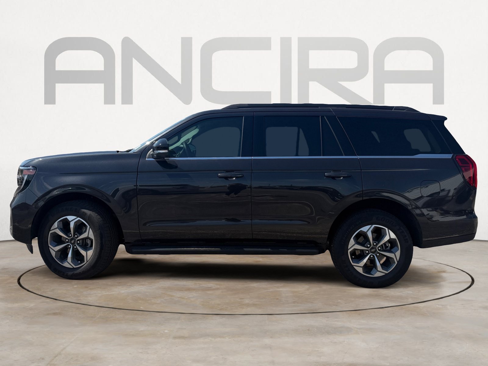 Used 2027 Gray Metallic Ford Active image 4