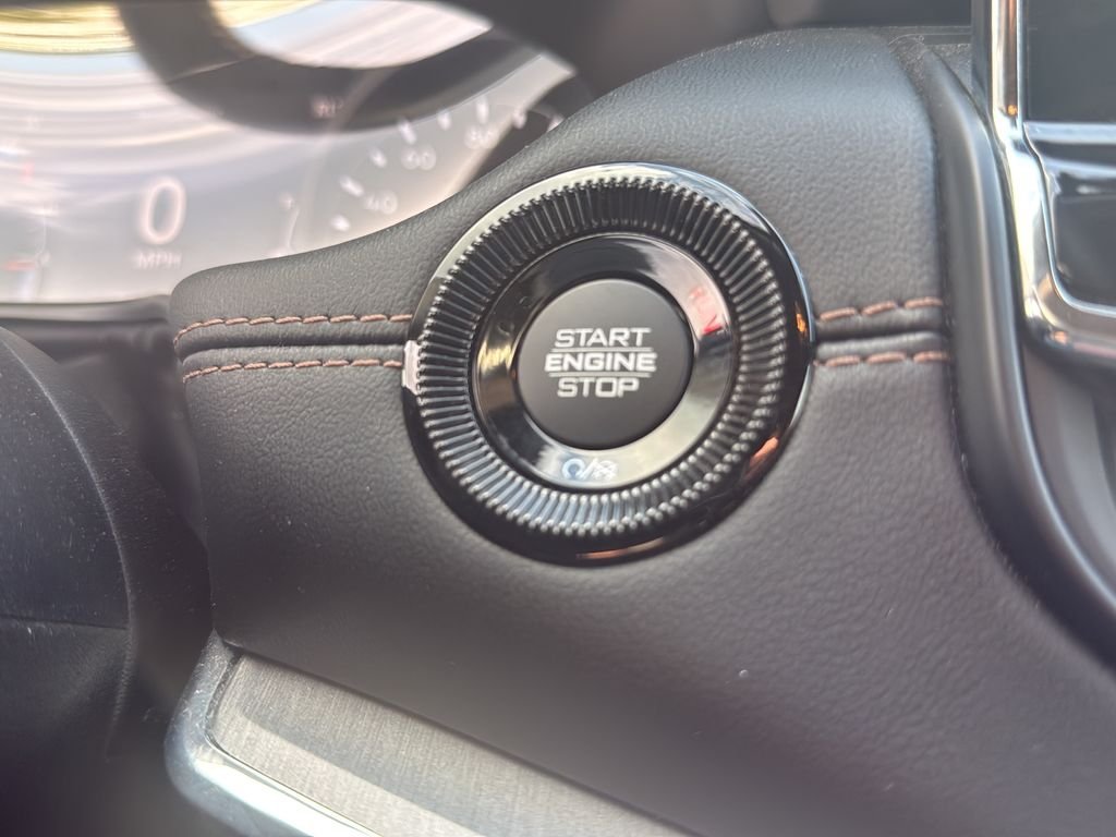 Used 2022 Red Jeep Limited image 13