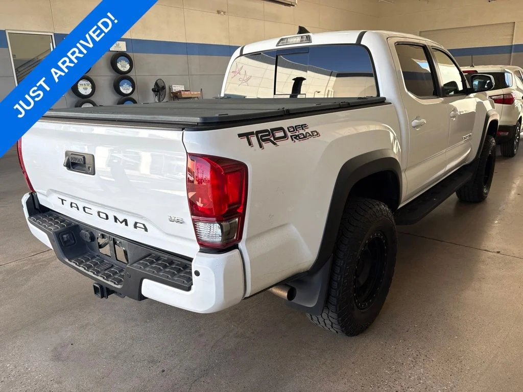 Used 2017 Super White Toyota TRD Off-Road image 3