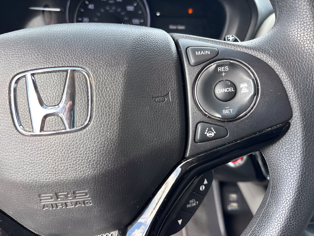 Used 2022 White Honda EX image 15