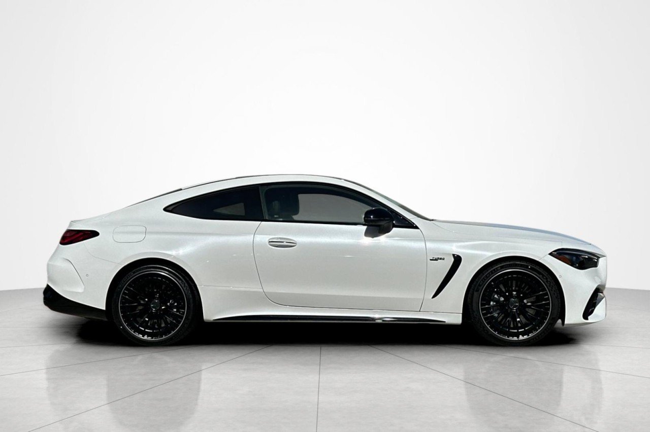 New 2026 MANUFAKTUR Moonlight White Metallic Mercedes-Benz AMG® CLE 53 4MATIC+ Coupe image 6