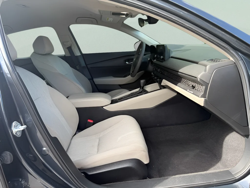 2023 Honda Accord LX - Photo 13