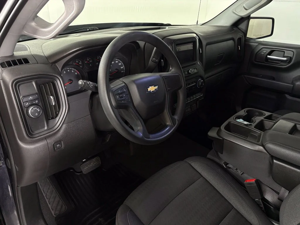 Used 2023 Gray Chevrolet Custom image 19