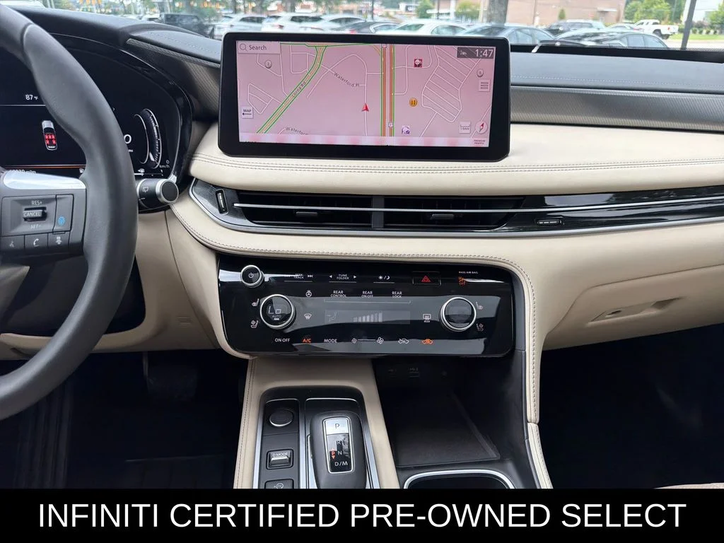 Certified Used 2023 Majestic White INFINITI LUXE image 6