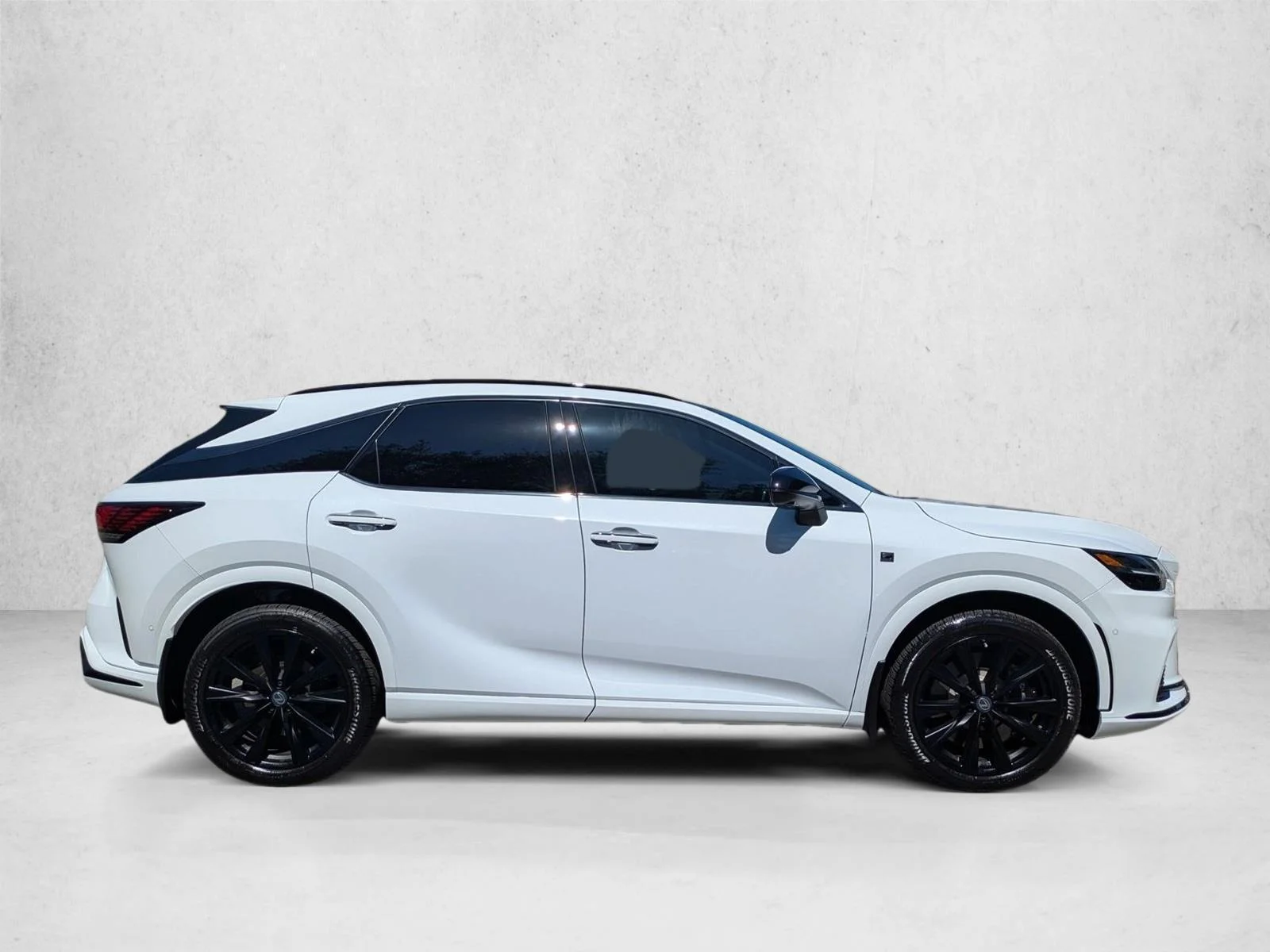 Certified Used 2026 Ultra White Lexus RX 500h F SPORT Performance image 4