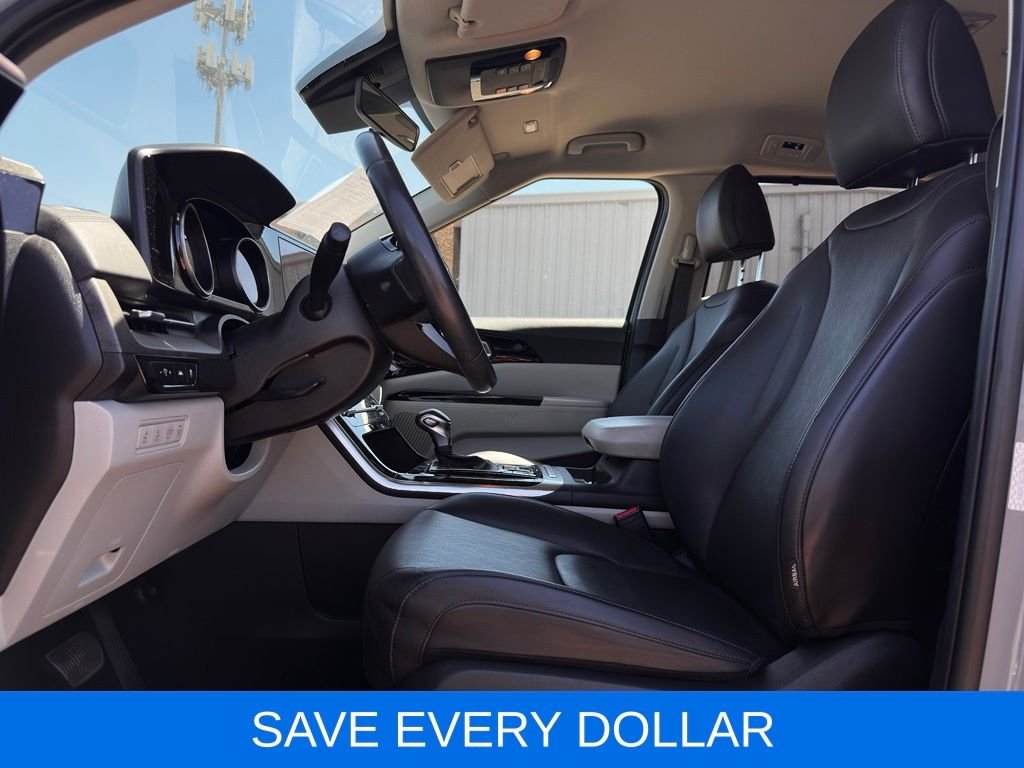 Used 2024 White Kia EX image 9